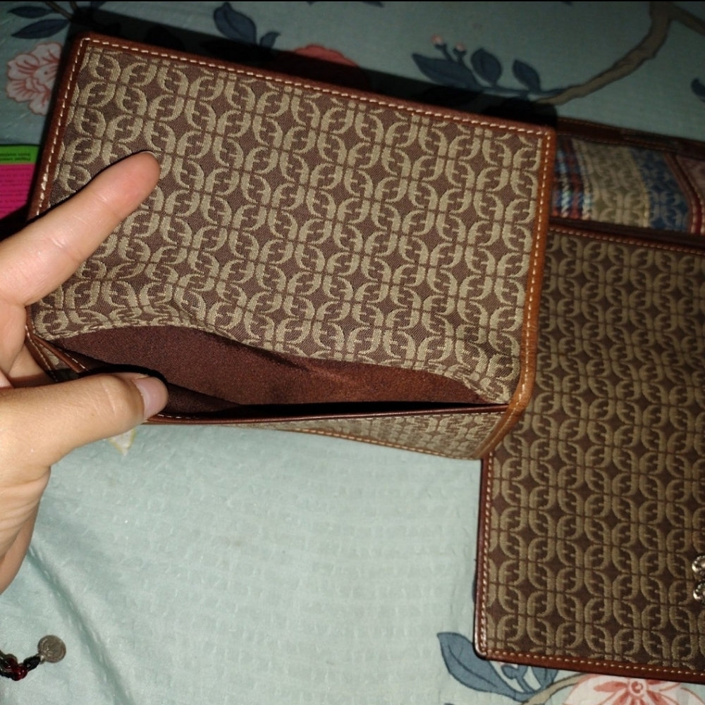 Wallet - Picture 6 of 12